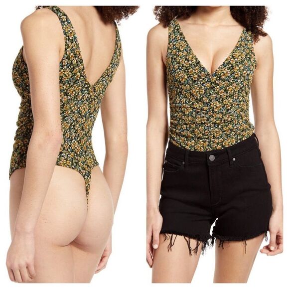Leith Sleeveless Ruched V-Neck Bodysuit Size XXS - Picture 1 of 12